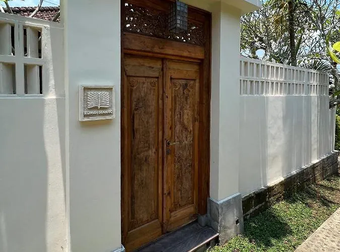 ヴィラ Rumah Senang - Walk To Balian